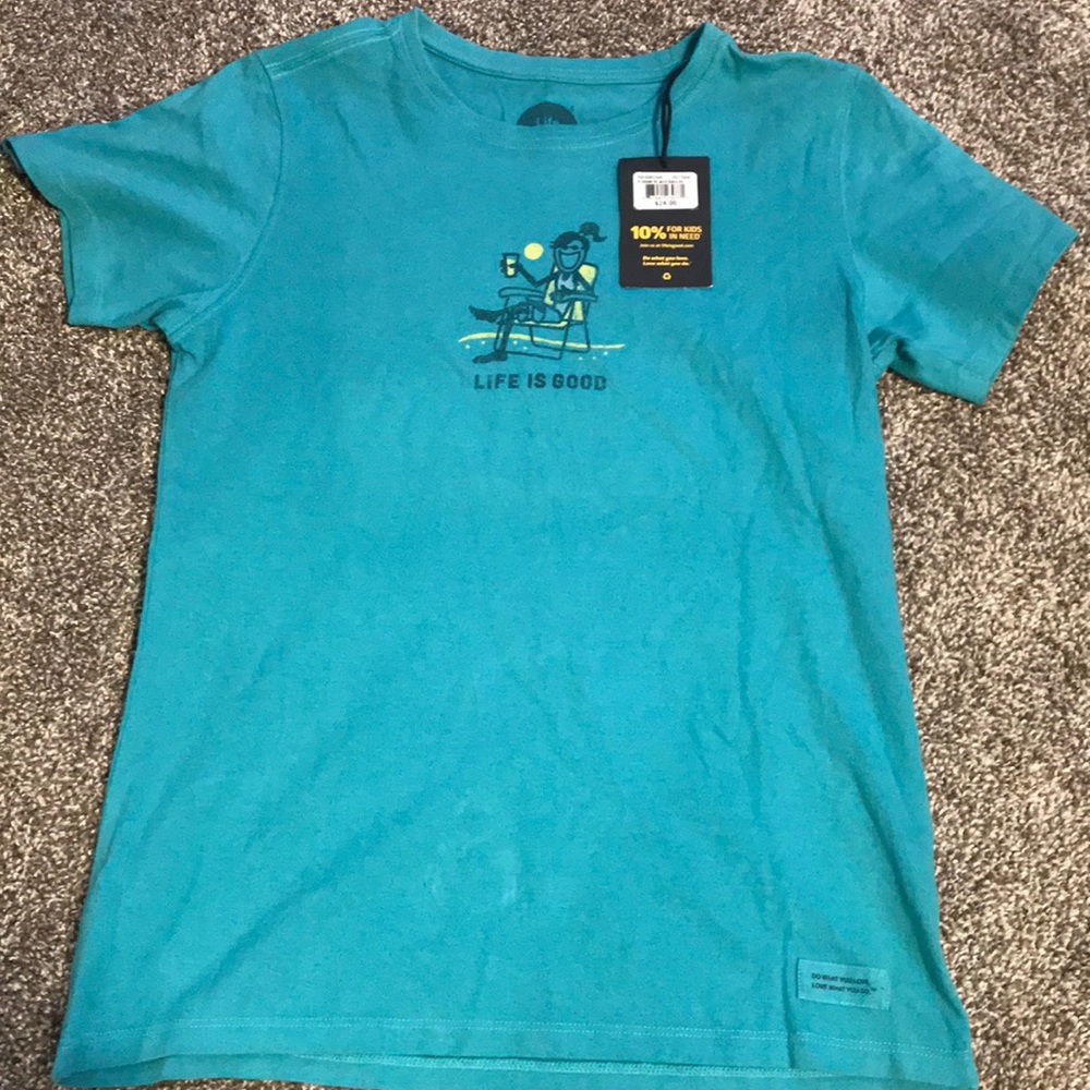 NWT life is good t-shirt
